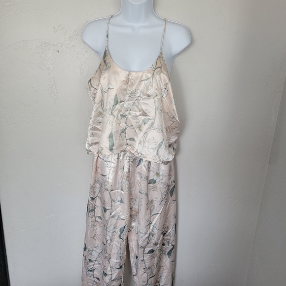 Light Pink Floral Silky Pajamas Two Piece PJ Set Tank Top Pants Sleep - Picture 1 of 7